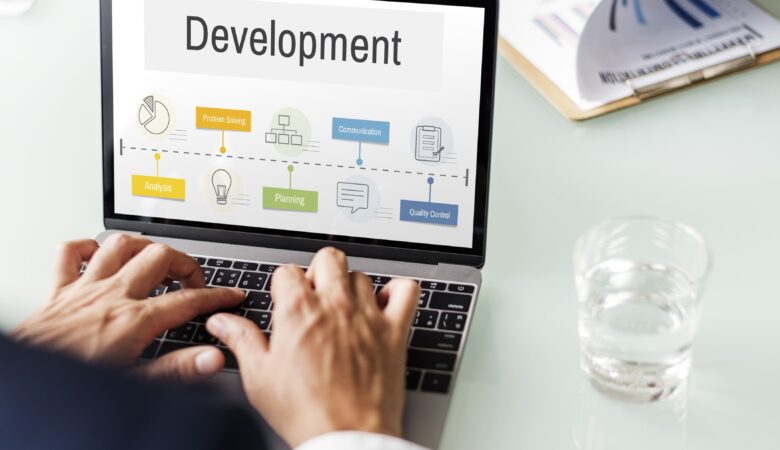 Top 7 Benefits of Hiring Front-End Developers from India in 2025